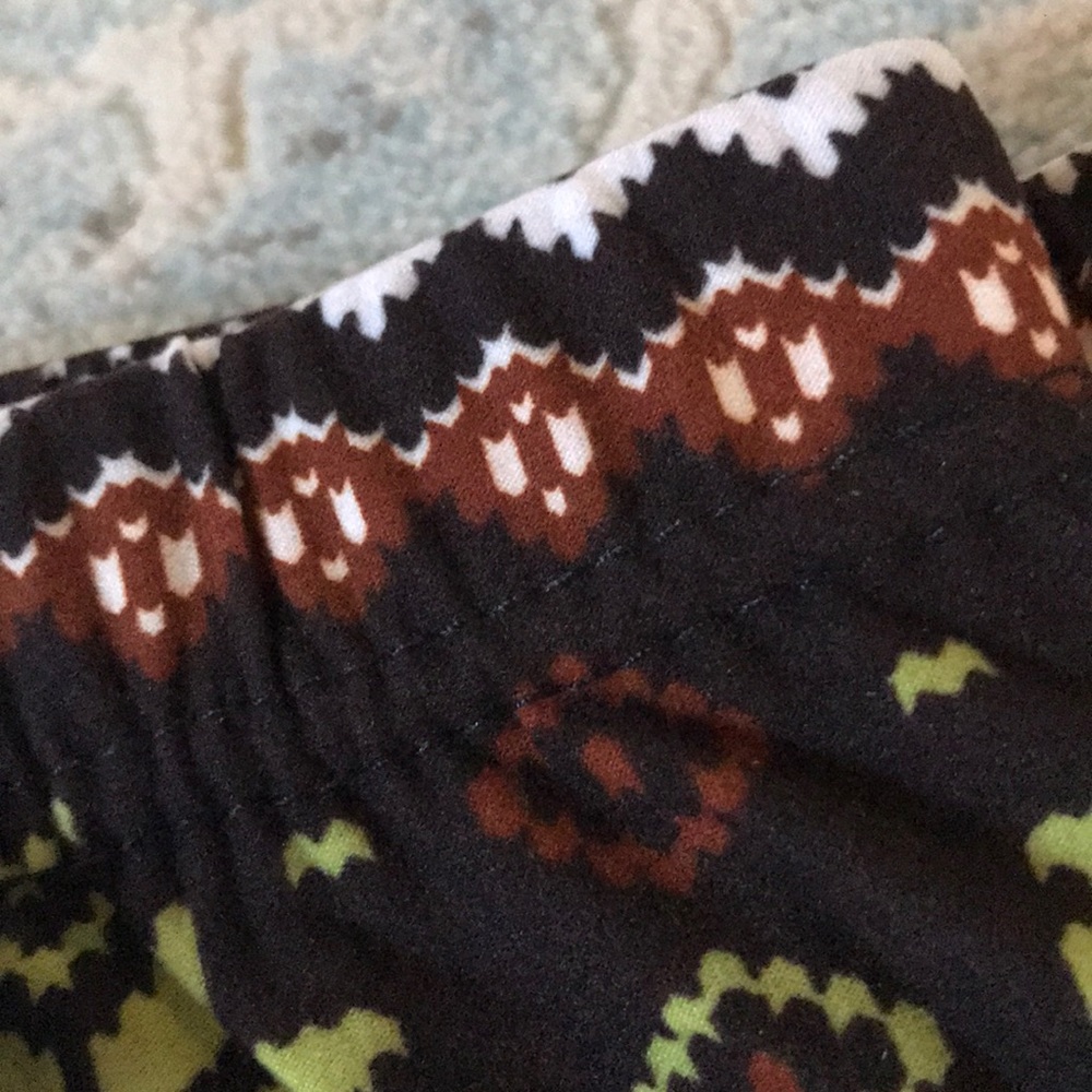 *HOLIDAY SALE* Leggings - Xmas Tree Ultra Soft - Picture 4 of 5